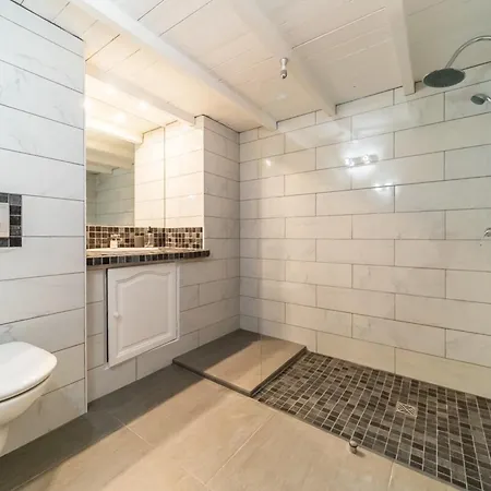 Your Nest Superb 2-bedroom Ready To Move In Appartement Oullins